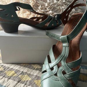 Cobb Hill By Rockport